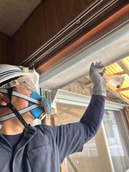 アスベスト調査、検体採取